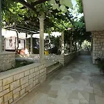 アパート With Parking Space Supetar, Brac - 16807 スペタル